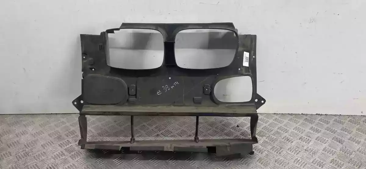 Воздуховод радиатора к BMW  2001