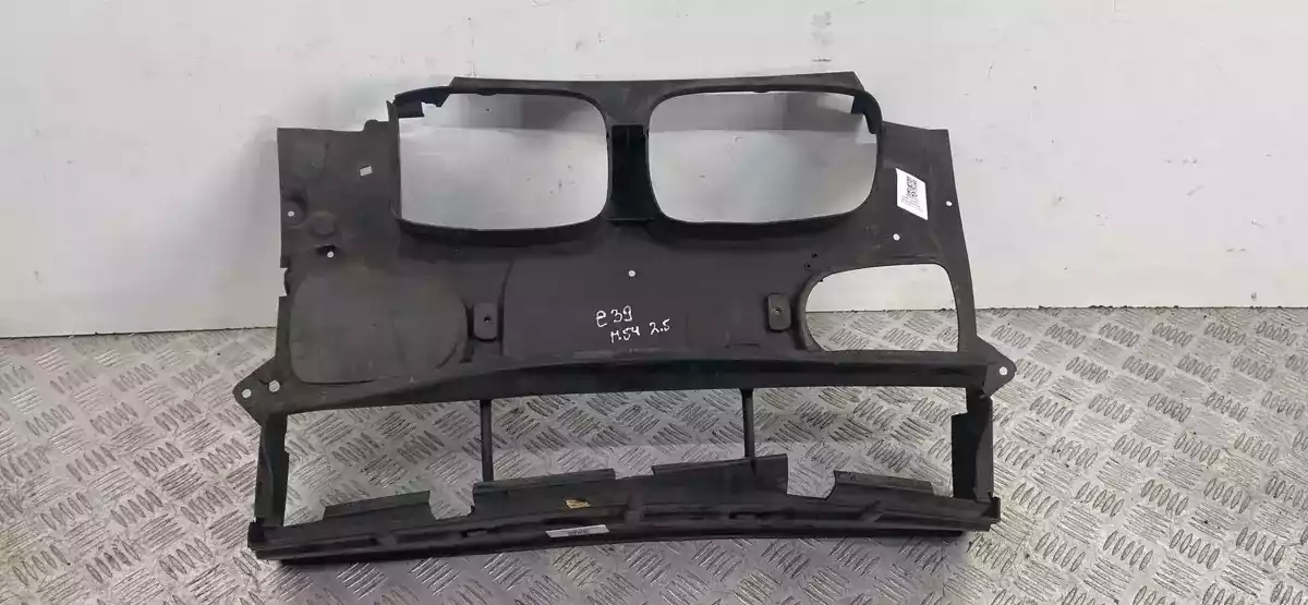 Воздуховод радиатора к BMW  2001