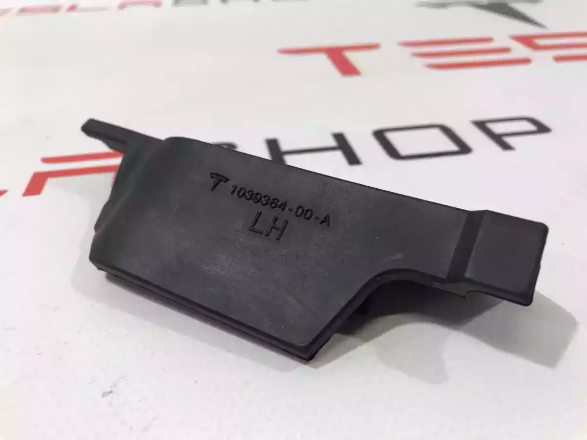 Уплотнитель к Tesla Model S 2015