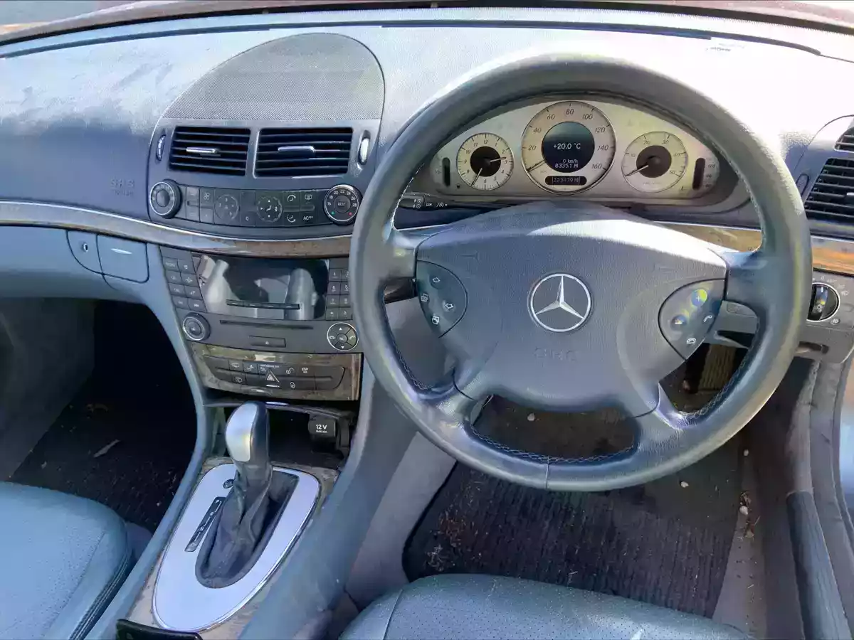 Моторчик стеклоочистителя  к Mercedes-Benz E-klasse 2004