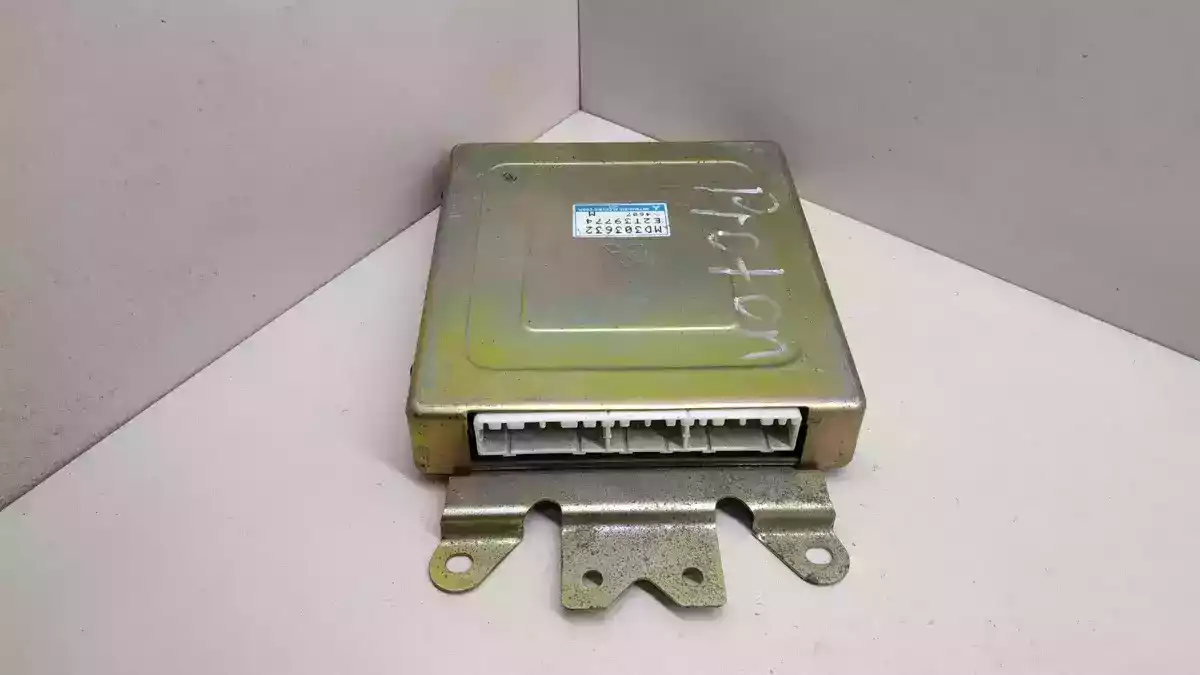 Блок управления двигателем к Proton Persona 1996