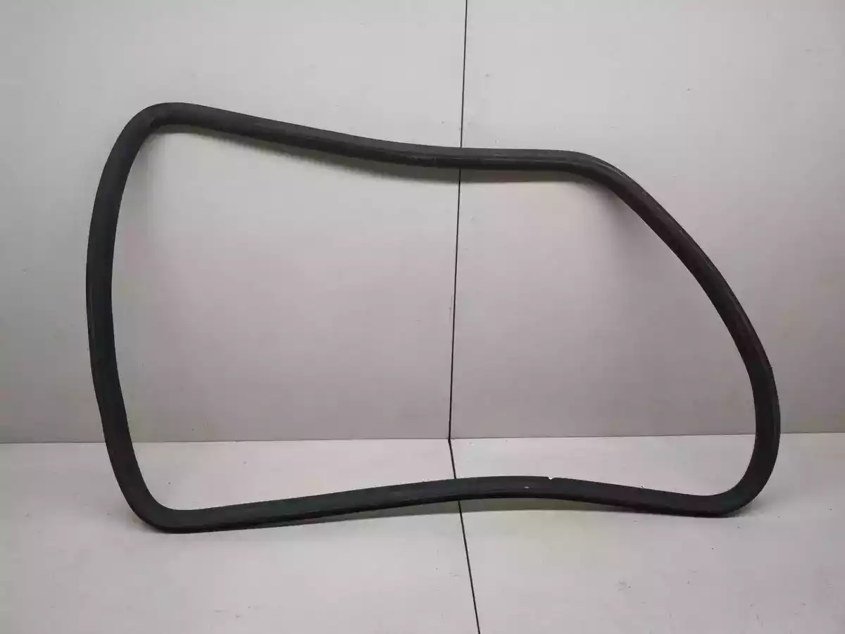 Уплотнитель к Citroen Saxo 1998