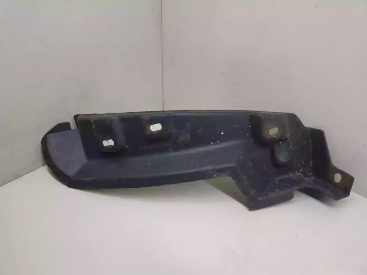 Брызговик к Mitsubishi Sigma 1994