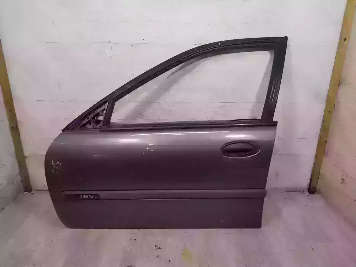 Уплотнитель к Renault Laguna 2000