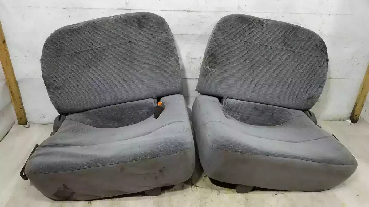 Сиденье заднее к Nissan Serena 1997