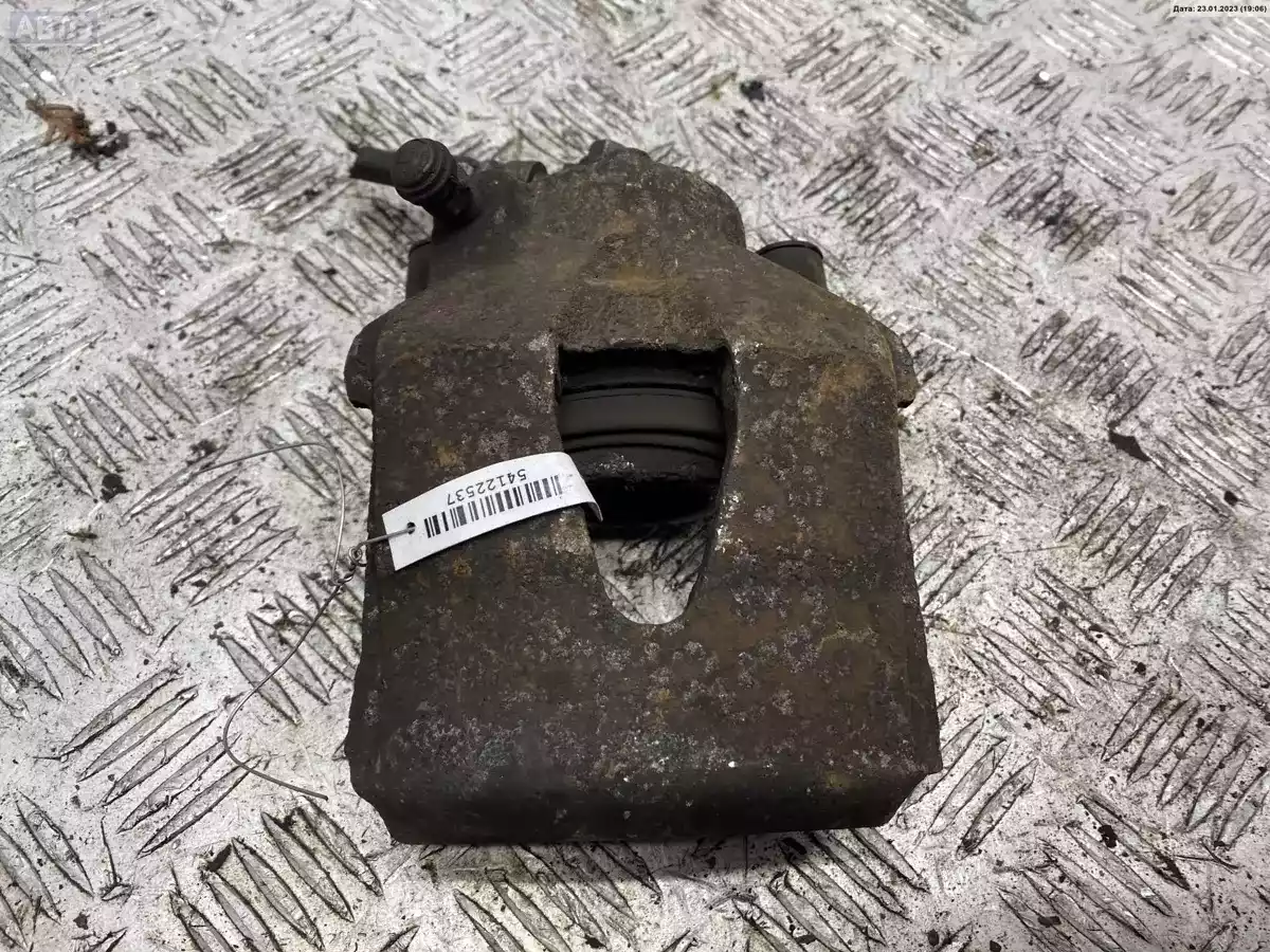 Суппорт к Audi A3 2000