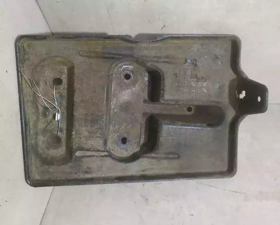 Полка аккумулятора к Proton Satria 1996