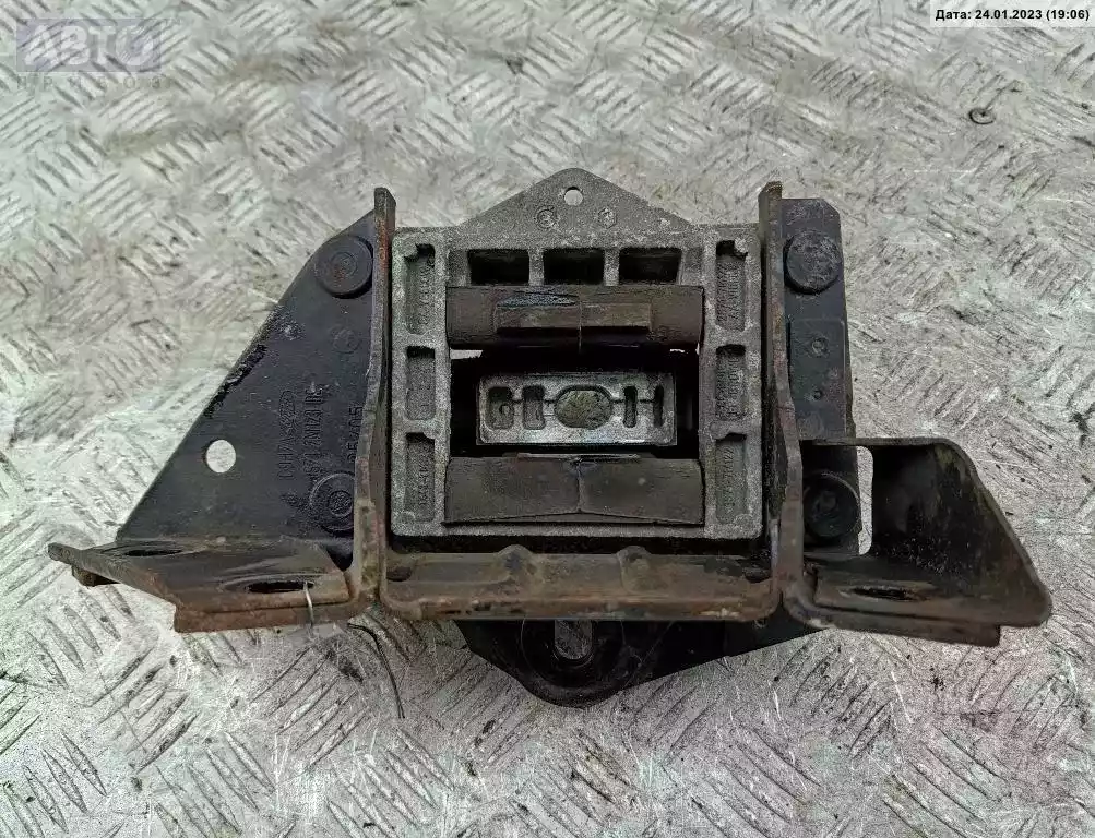 Кронштейн КПП к Ford Mondeo 2005
