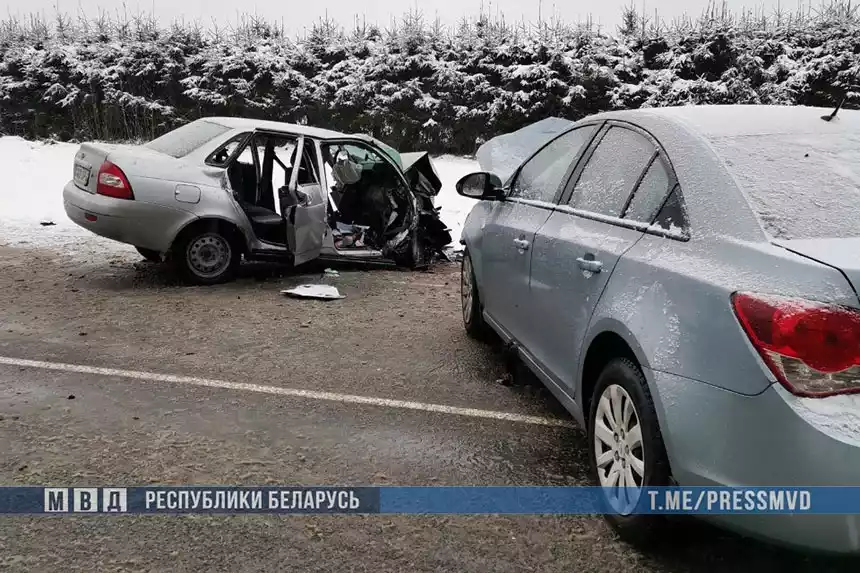 В аварии под Новогрудком погибли два участковых милиционера
