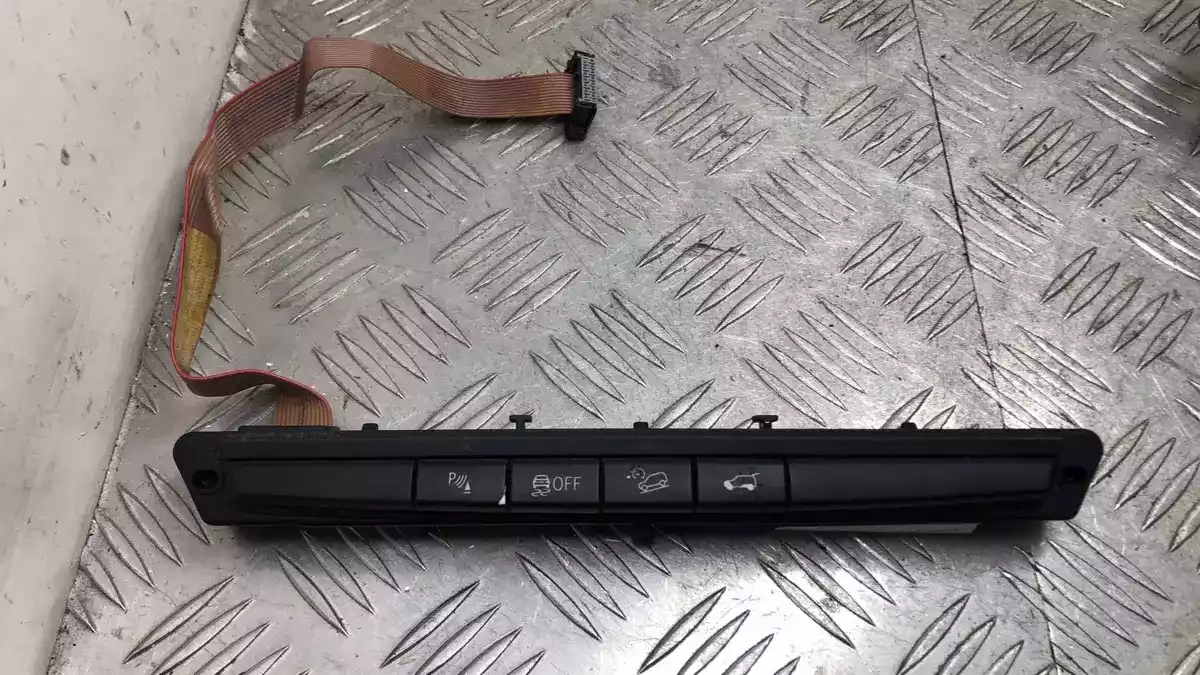 Блок кнопок к BMW X5 2010
