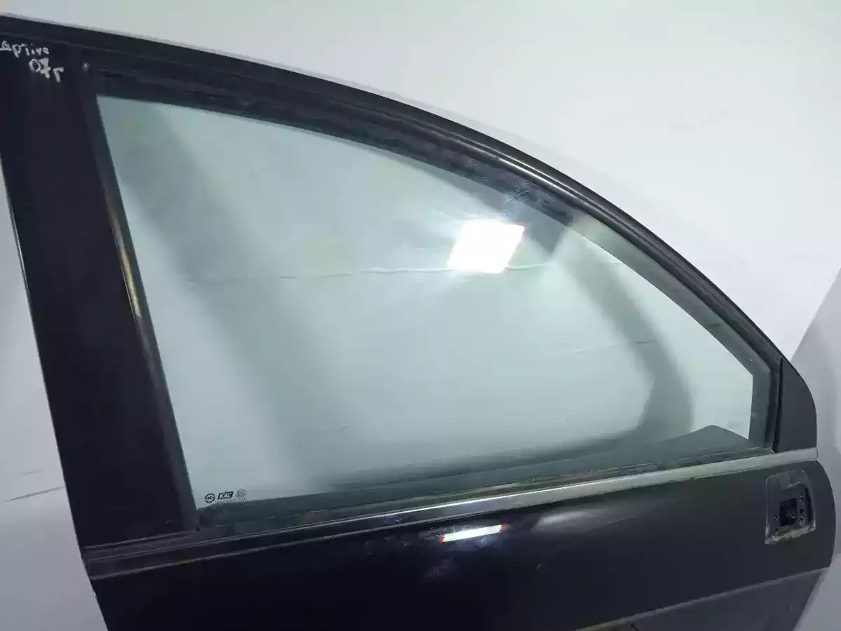 Стекло двери передней правой к Chevrolet Captiva 2007