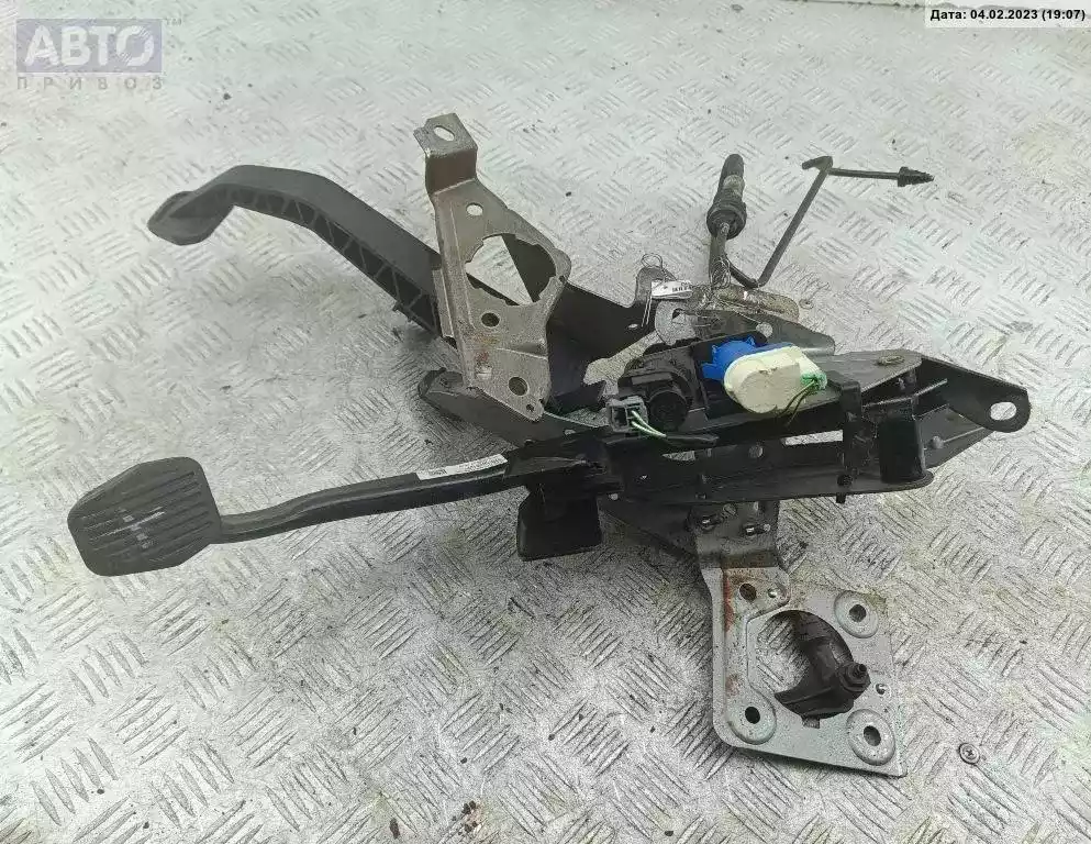 Педаль тормоза к Ford Focus 2005