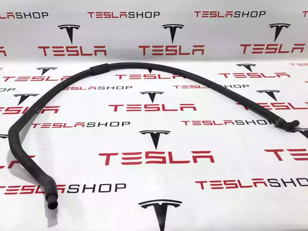 Трубка охлаждающей жидкости металлическая к Tesla Model S 2013
