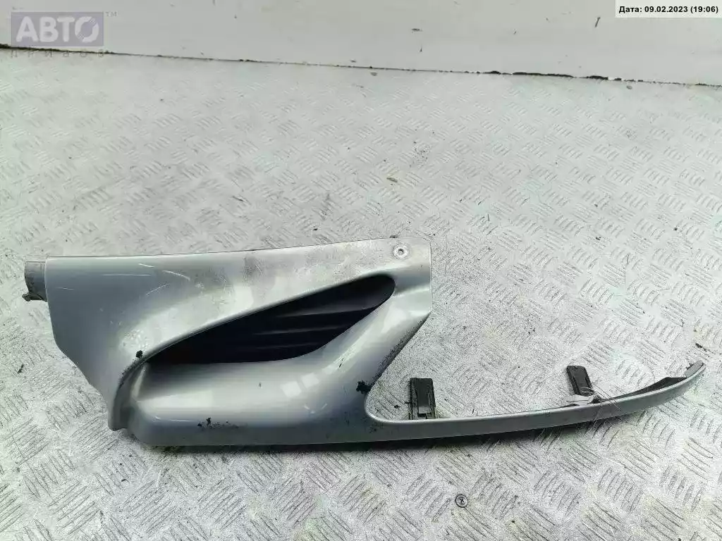 Решетка радиатора к Renault Megane 1998