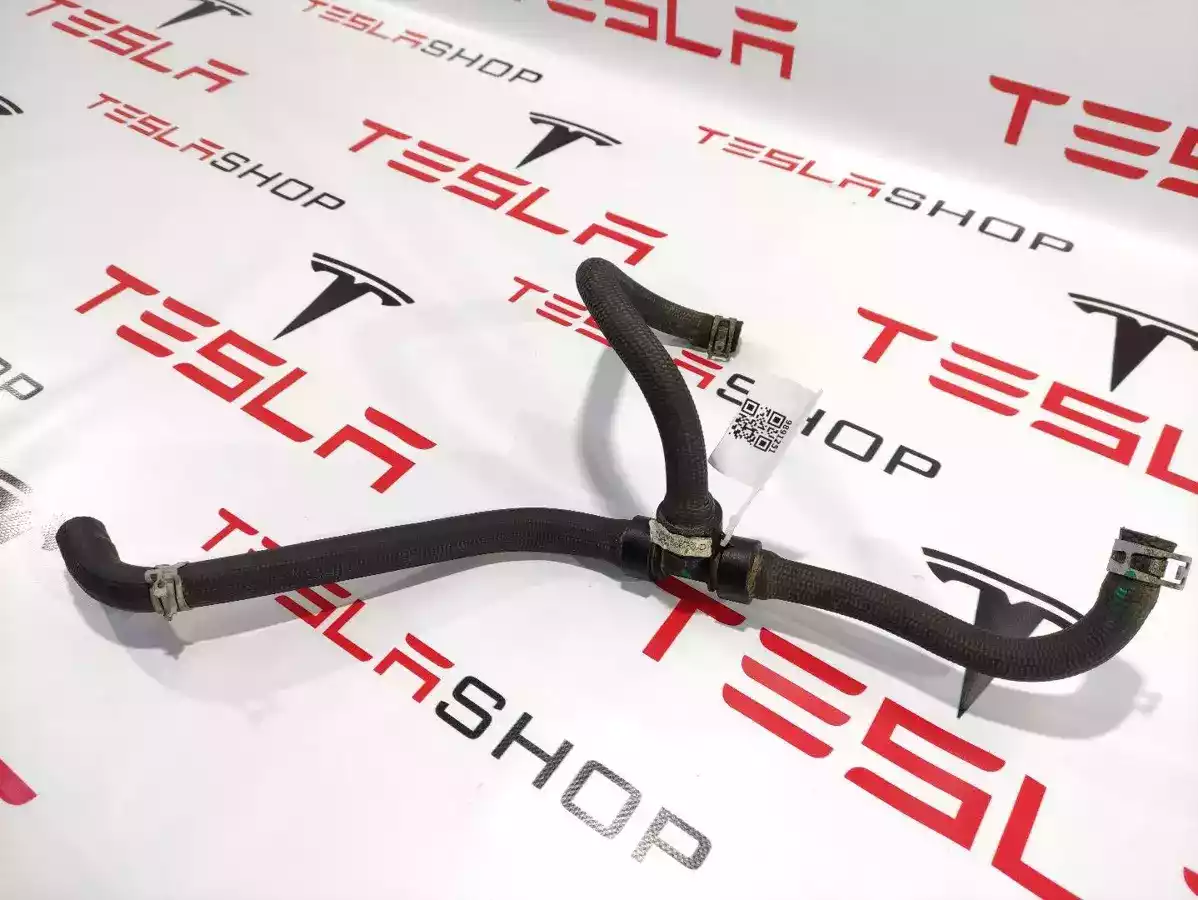 Патрубок к Tesla Model X 2016