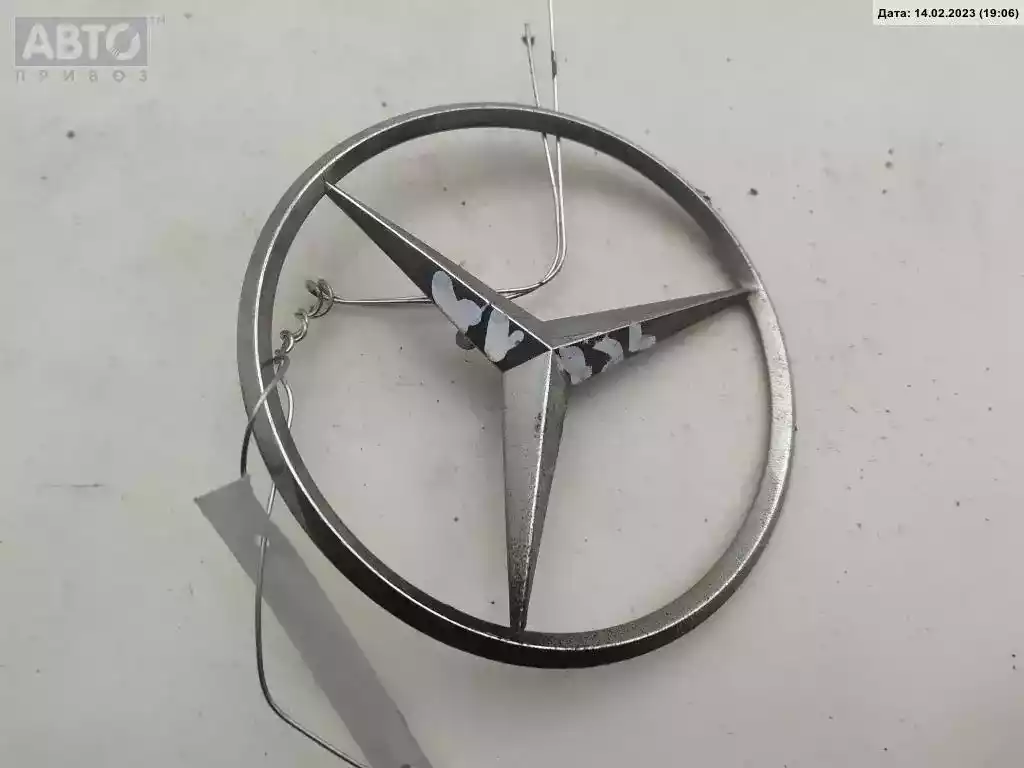 Эмблема к Mercedes-Benz C-klasse 2002