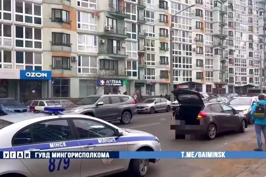 9-летний мальчик выбежал на переход на красный свет и попал под машину в Минске