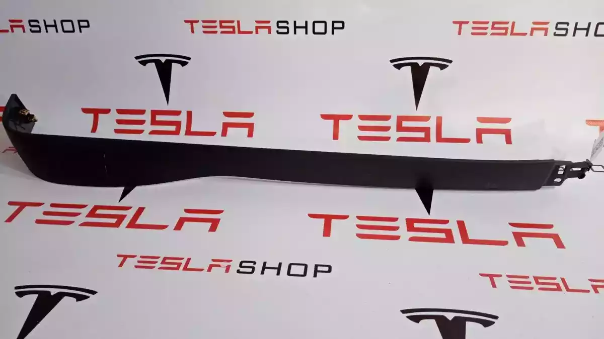 Обшивка багажника к Tesla Model X 2020