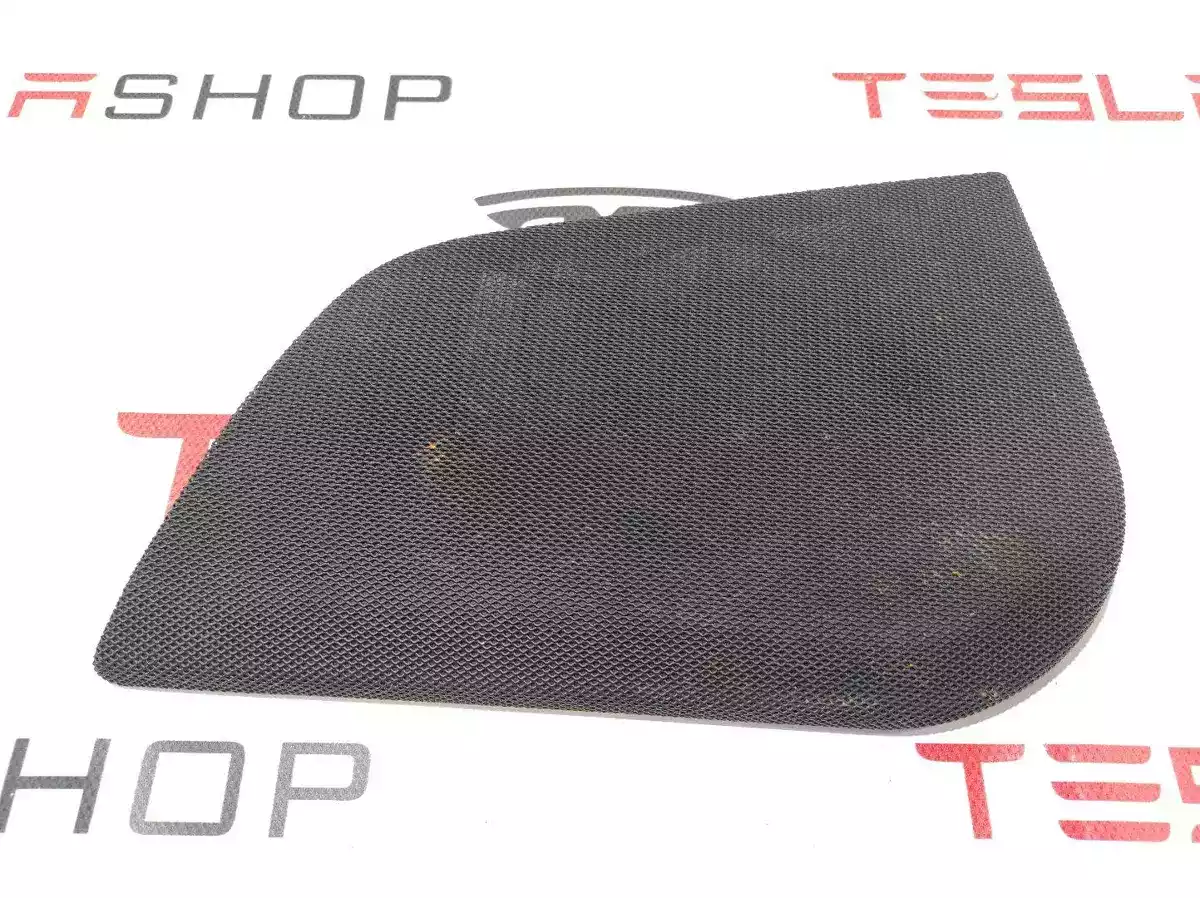 Сетка для динамика к Tesla Model S 2015
