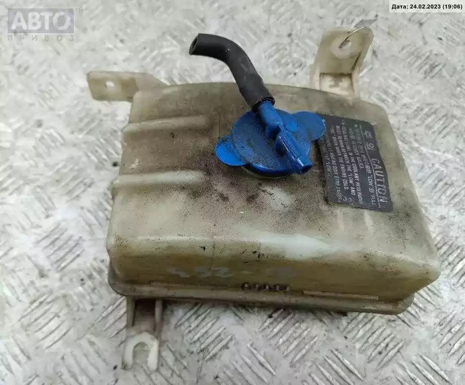 Крышки (разные) к Kia Carens 2002