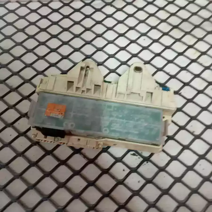 Блок предохранителей к Renault Safrane 1998