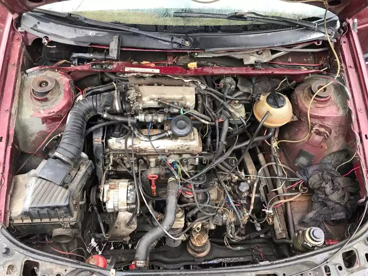 Двигатель к Audi 80 1990