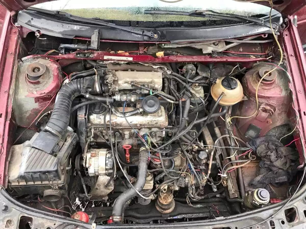 Двигатель к Audi 80 1990