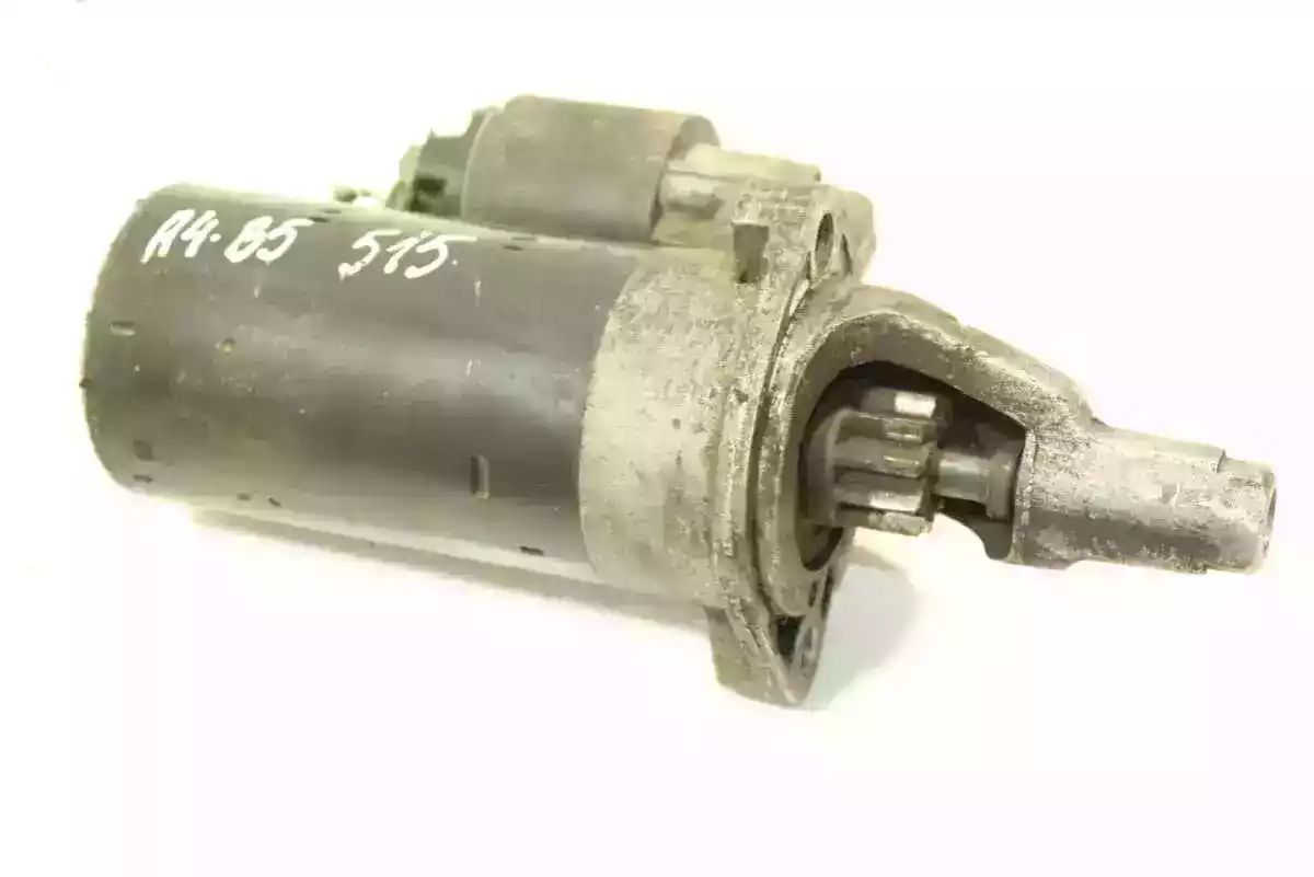 Стартер к Audi A4 2000