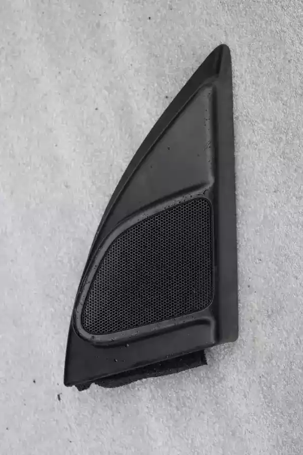 Заглушка зеркала правого к Volvo XC60 2012