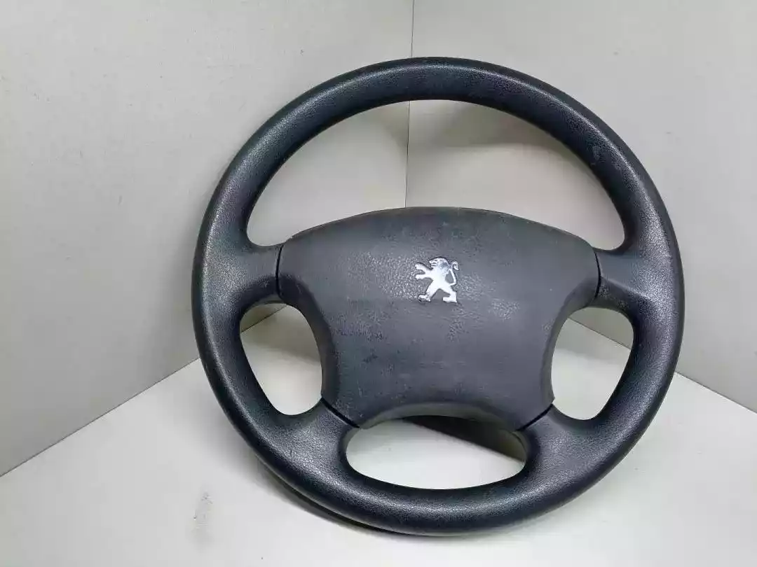 Руль к Peugeot 407 2006