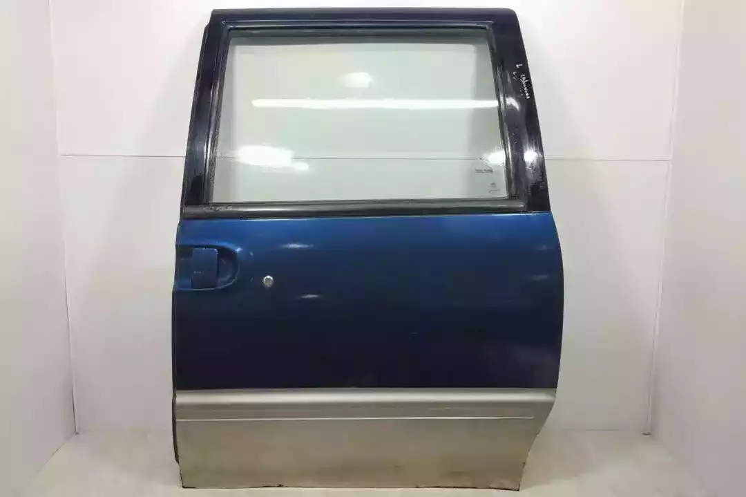 Дверь сдвижная к Nissan Serena 1997
