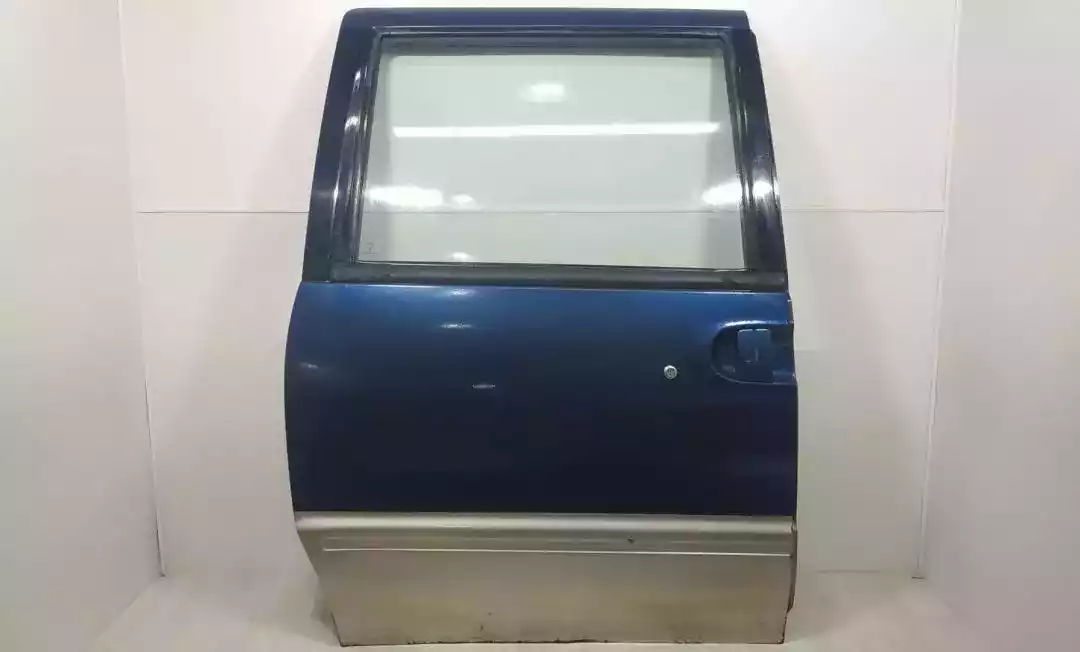 Дверь сдвижная к Nissan Serena 1997