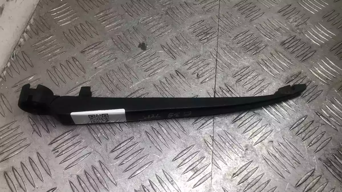 Щеткодержатель к BMW  2003