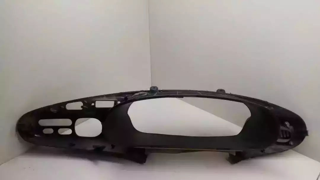 Кожух панели приборов к Mazda Xedos 6 1996
