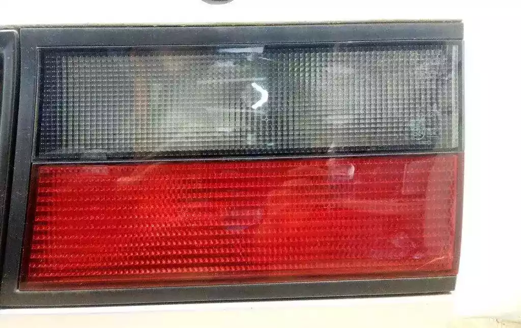 Щеткодержатель задний к Citroen Xantia 1995