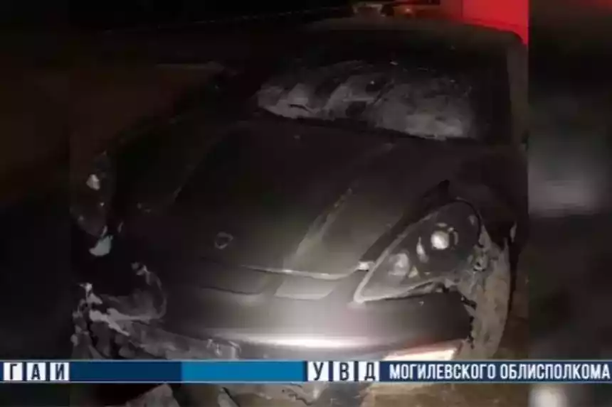 Пьяный водитель Porsche удирал от погони ГАИ и насмерть сбил парня на тротуаре