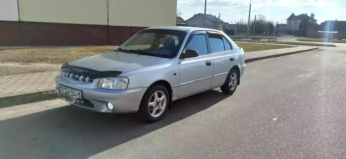 Hyundai Accent II, 2000