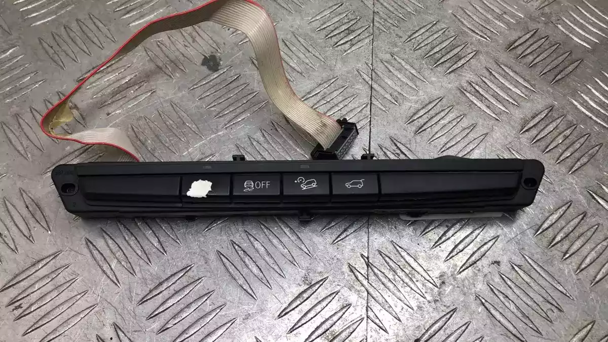 Блок кнопок к BMW X5 2012