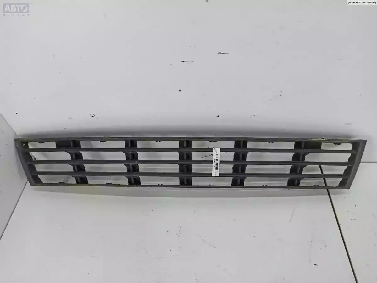 Решетка бампера к Audi A4 2000