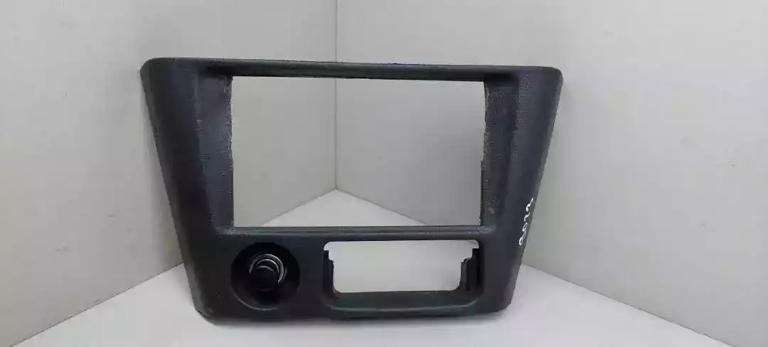 Прикуриватель к Mitsubishi Colt 1998