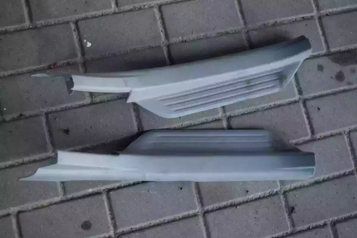 Молдинг (накладка) к Toyota Camry 2003