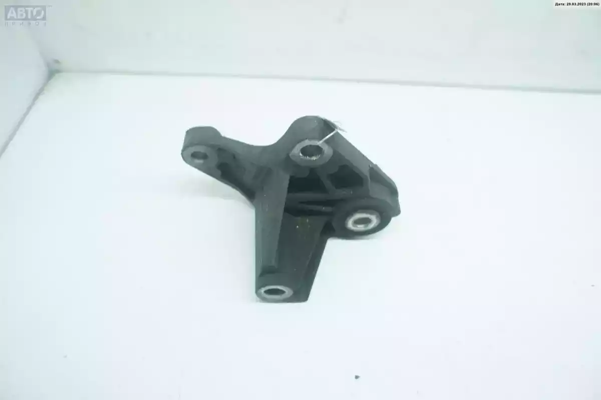 Кронштейн КПП к Ford Focus 2007