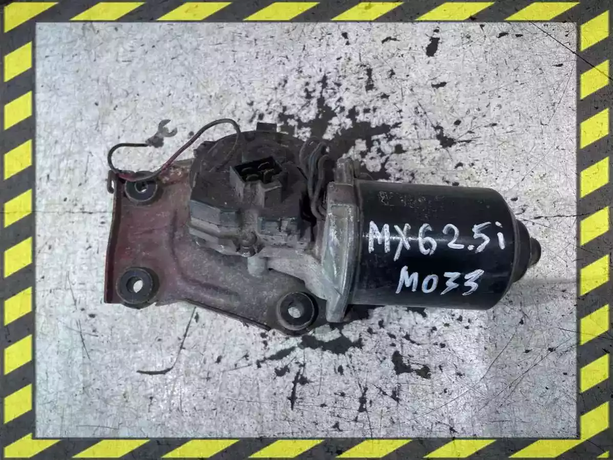 Моторчик стеклоочистителя  к Mazda MX-6 1996