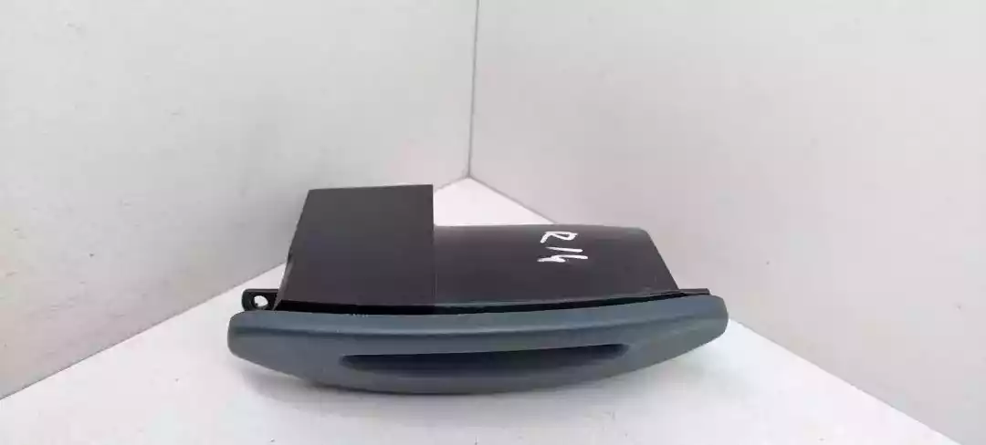 Пепельница к Renault Megane 1996