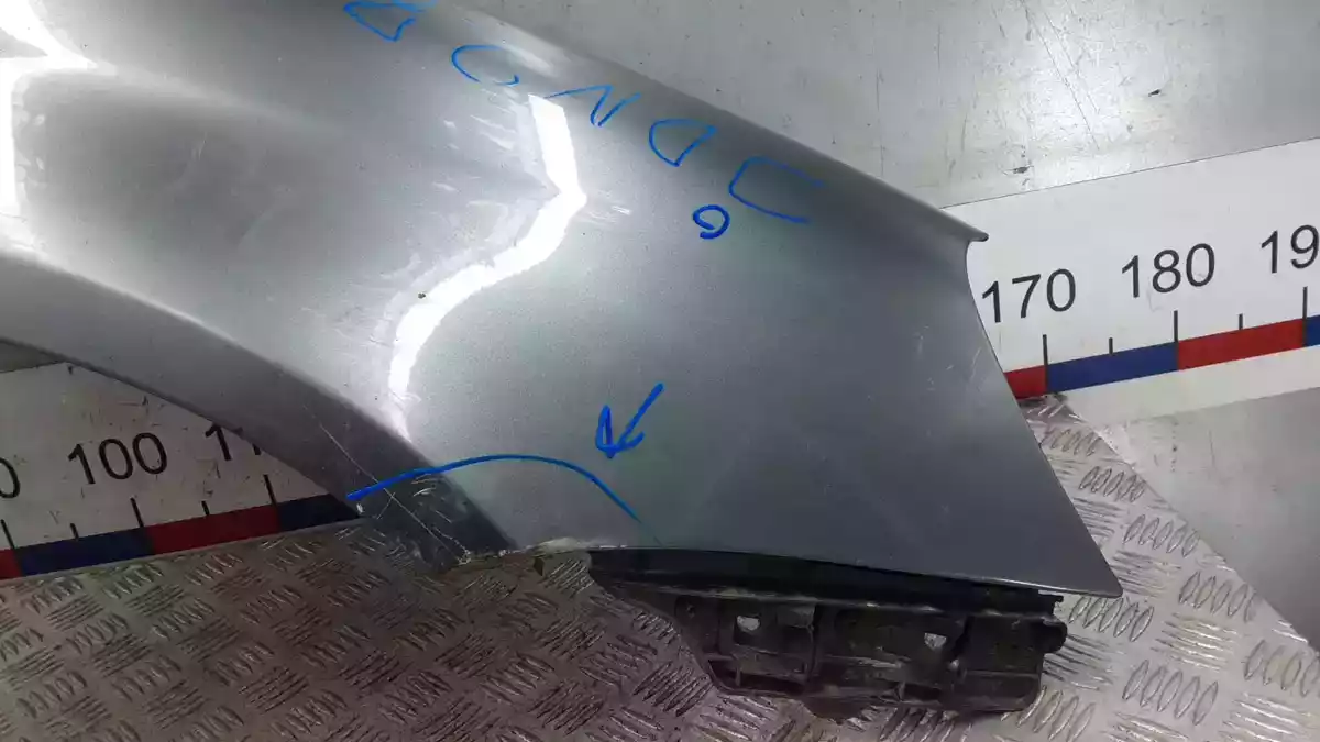 Крыло переднее правое к Volkswagen Golf купить бу в г.Минск - 11249774