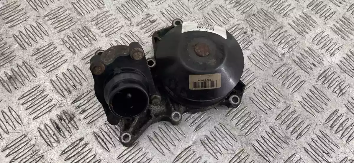 Помпа к BMW 1 series 2009