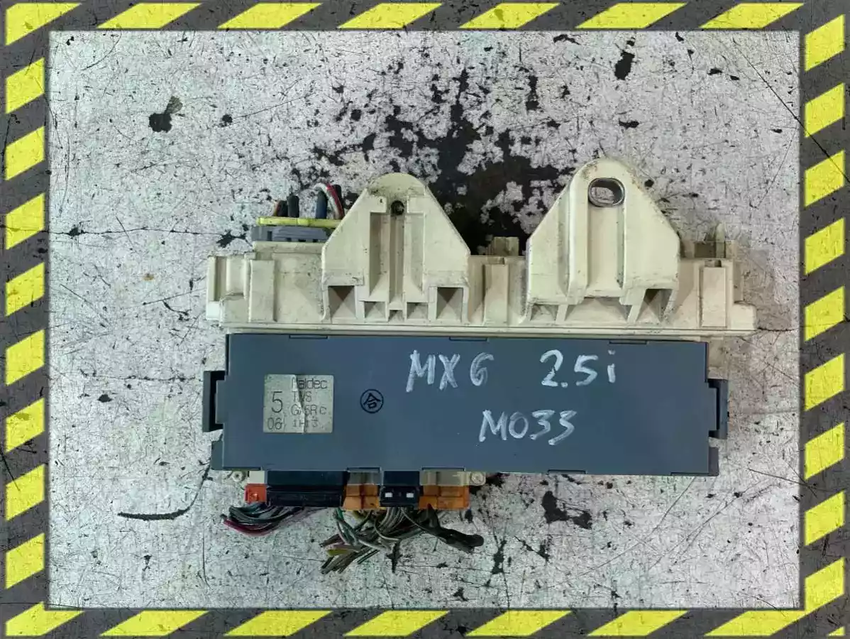 Блок предохранителей к Mazda MX-6 1996