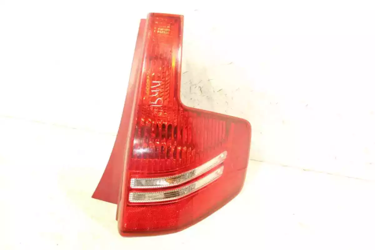 Фонарь задний правый к Citroen C4 2005