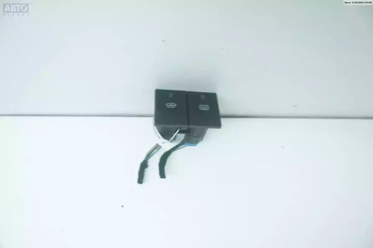 Кнопка  к Ford Mondeo 2003