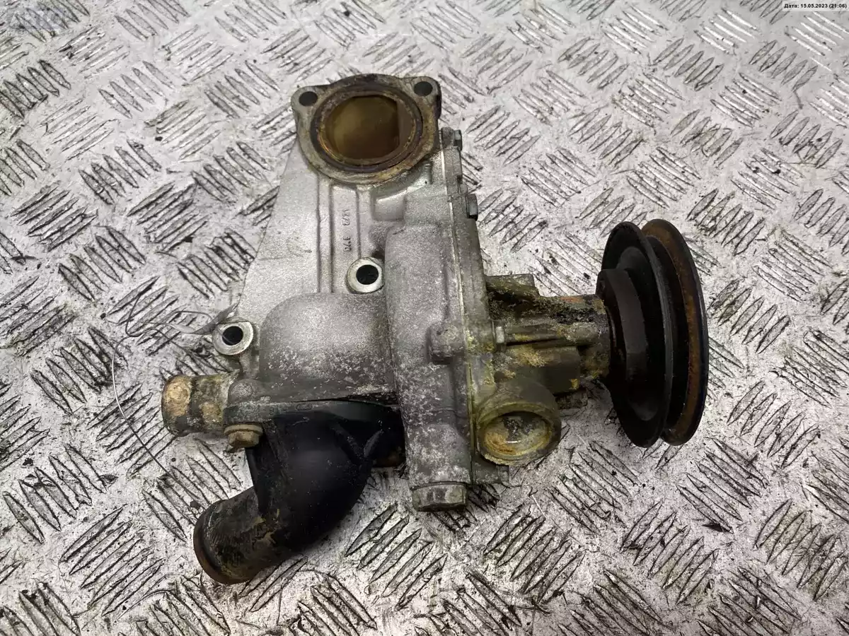 Помпа к Audi A4 1995